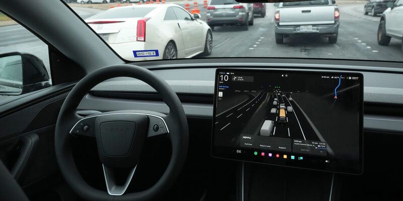 Roamly Unveils First Real-Time Insurance for Autonomous Fleets, Slashes Costs by 50%