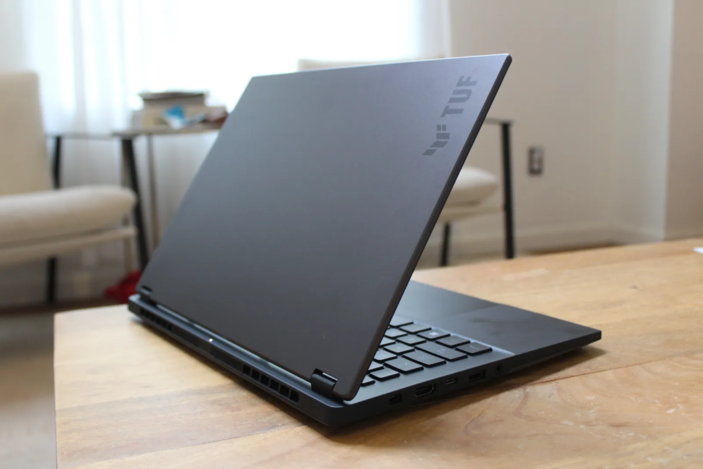 This $2,200 Gaming Laptop Has No Dedicated GPU, and That Is the Whole Point.