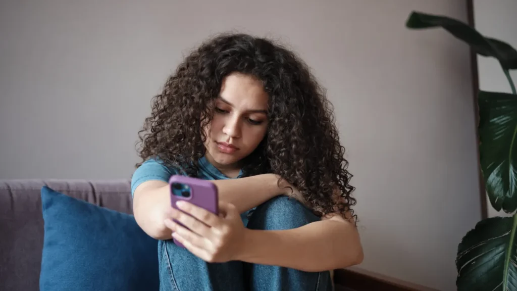 Social media ban UK targets under-16 online safety