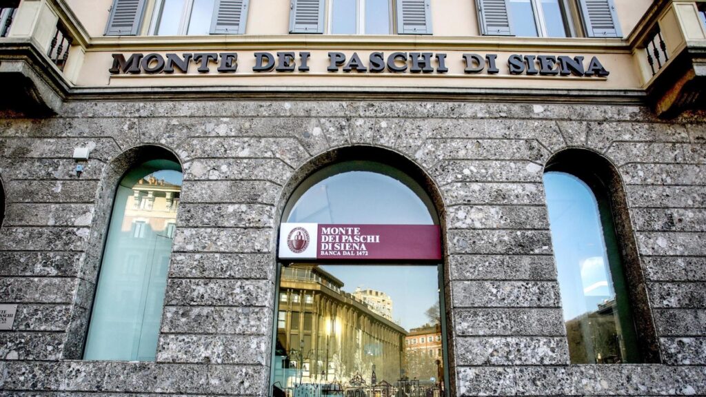 Bidding War Intensifies for Worldâ€™s Oldest Bank as Intesa Challenges BPM Offer